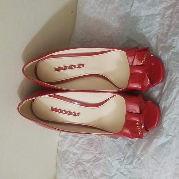PRADA patent leather peep toe bow wedges. Worn 2x. - Picture 1 of 8